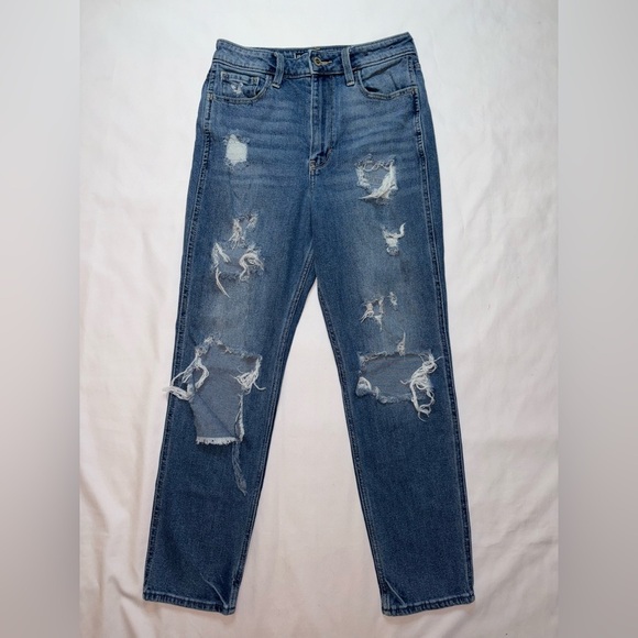 Hollister Size 3/26 Medium Wash Distressed Ultra Hi Rise Mom Jeans - Picture 1 of 10